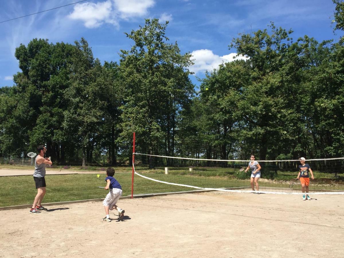 Camping Les Petites Minaudieres Hotel Saint-Sauveur  Exterior foto