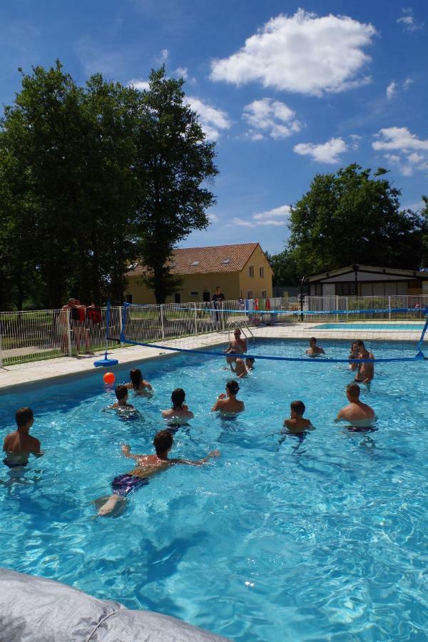 Camping Les Petites Minaudieres Hotel Saint-Sauveur  Exterior foto